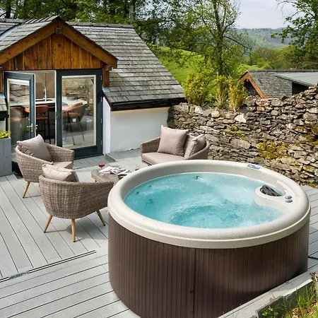 Secret Garden - Luxury Hot Tub - Family & Pet Friendly - District Prázdninový dům